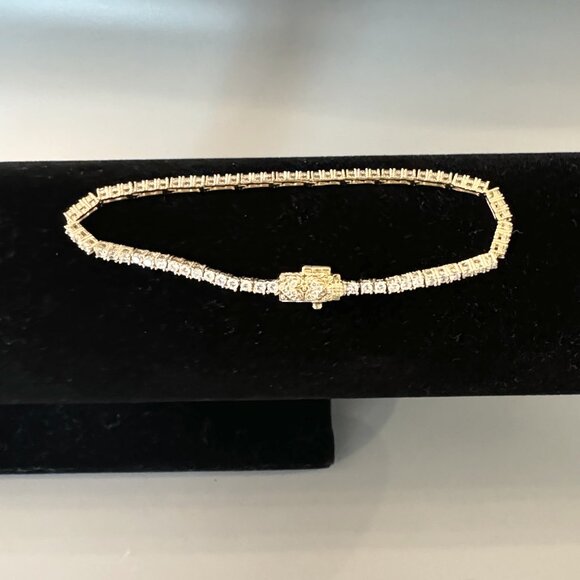 Judith Ripka 14K Clad 6-3/4" Diamonique Tennis Bracelet - Picture 3 of 11